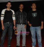 Anuj Sawhney ,Producer Sunil Pathare and Singer Daboo Malik at 3 Nights 4 Days Premiere in Cinemax Kalyan on 9th Oct 2009.JPG